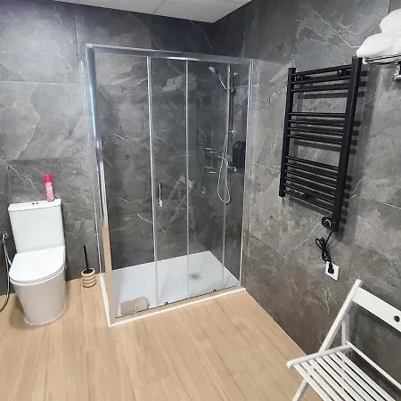 Artes Hlius Luxury דירה *